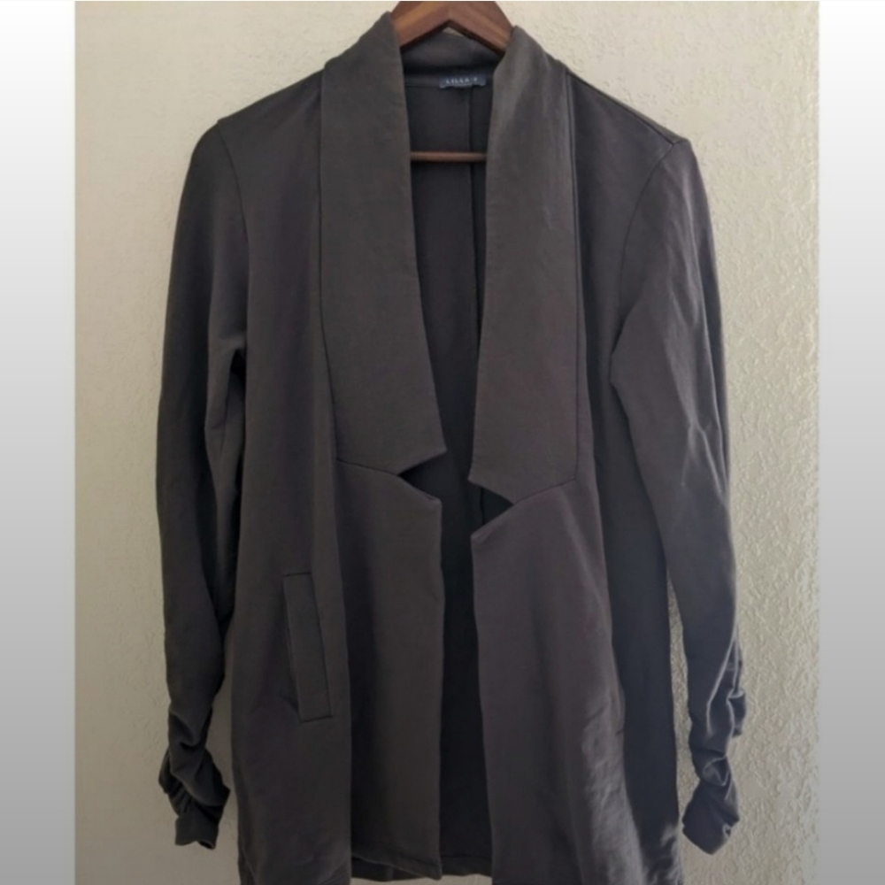 Lilla P. Women’s open front gray cardigan.